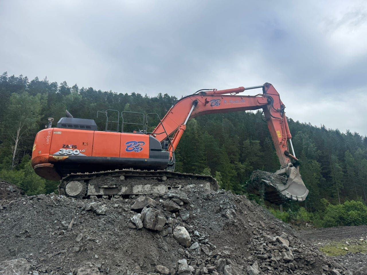 Hitachi ZX350-6