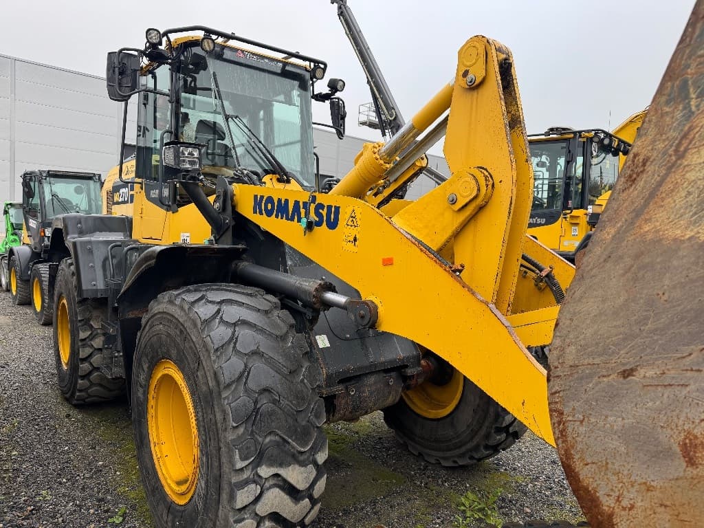 Komatsu WA 270-8