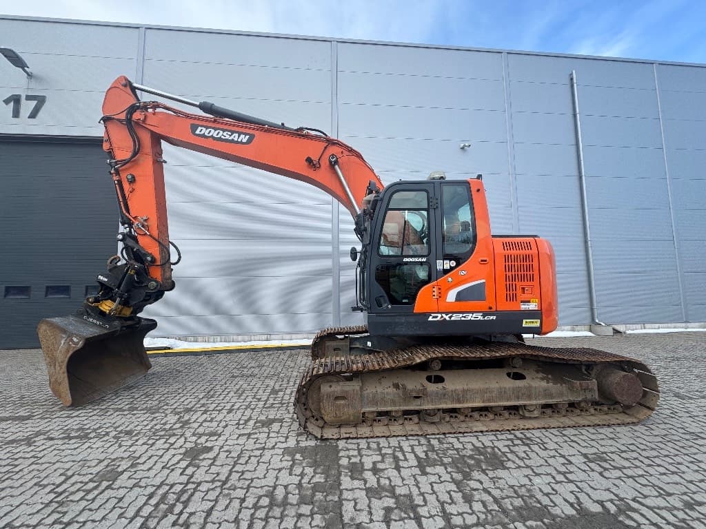 Doosan 235 LCR