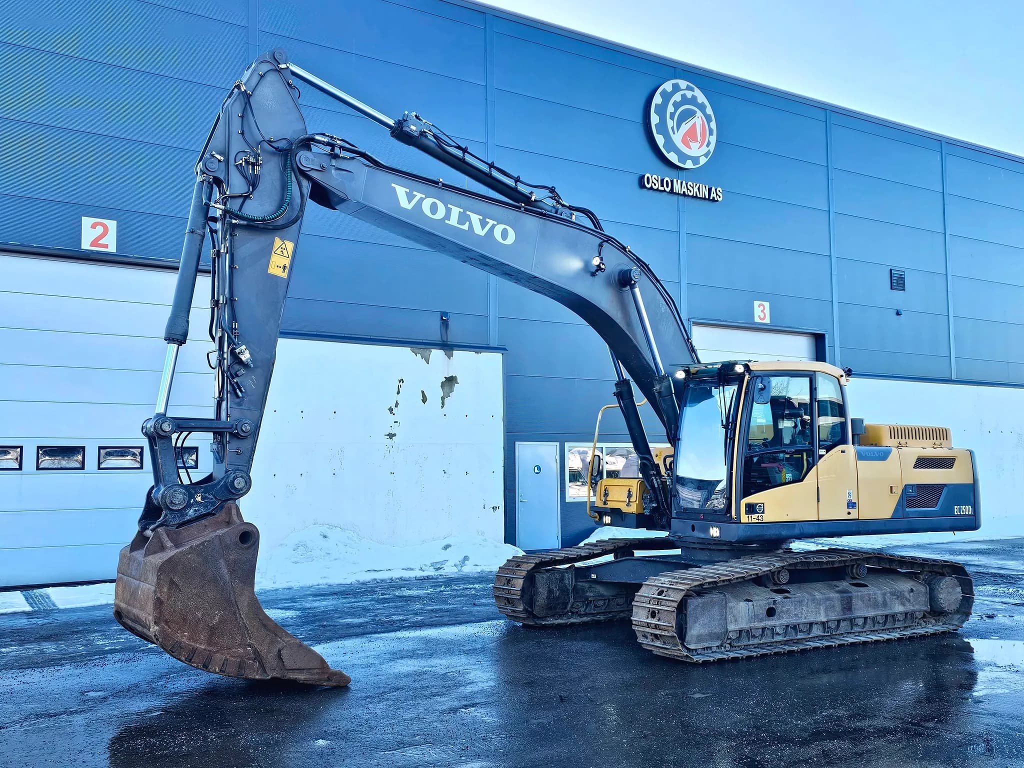 Volvo EC250 DL