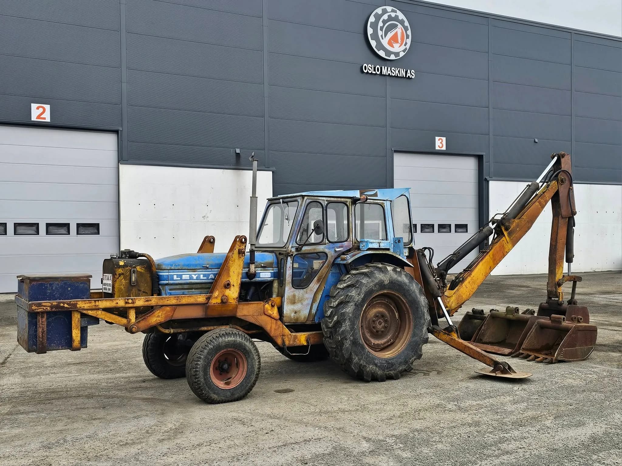 Traktorgraver Leyland 270 / Hydan