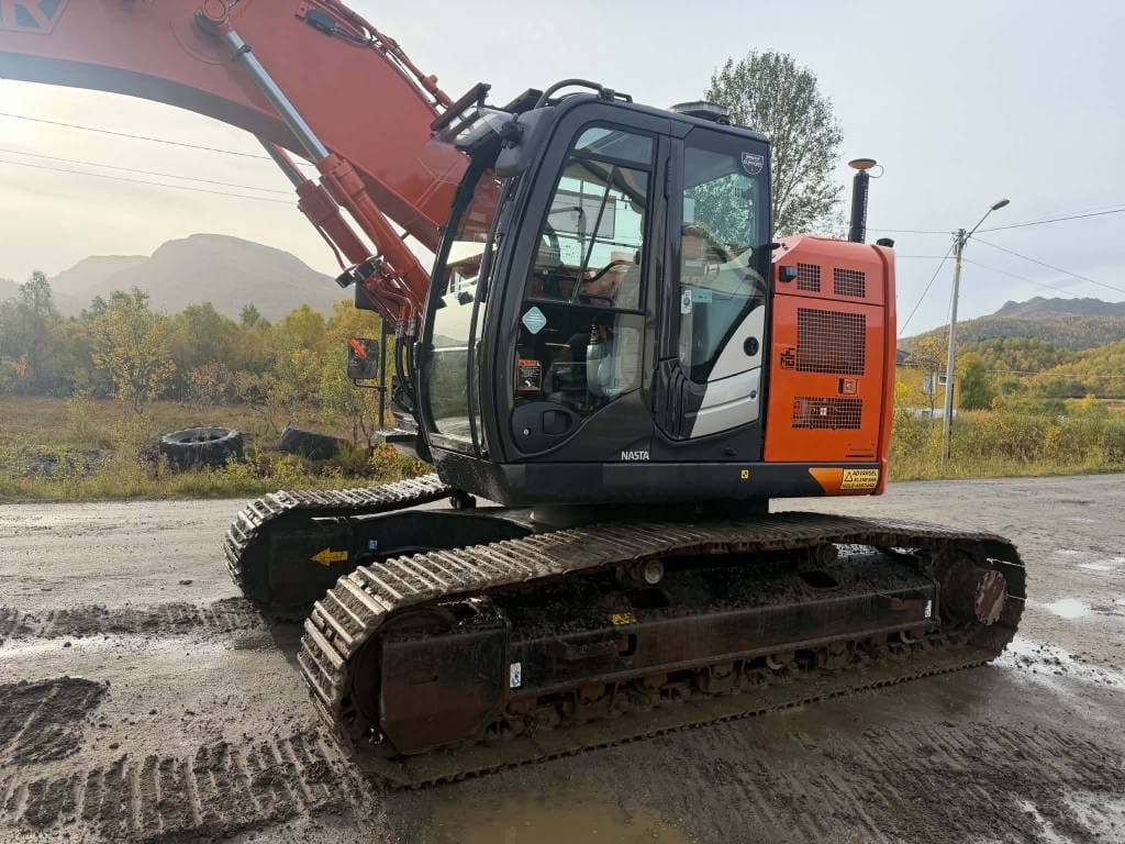 Hitachi ZX 225 US LC-6
