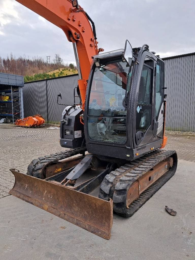 Hitachi ZX 85 US-5